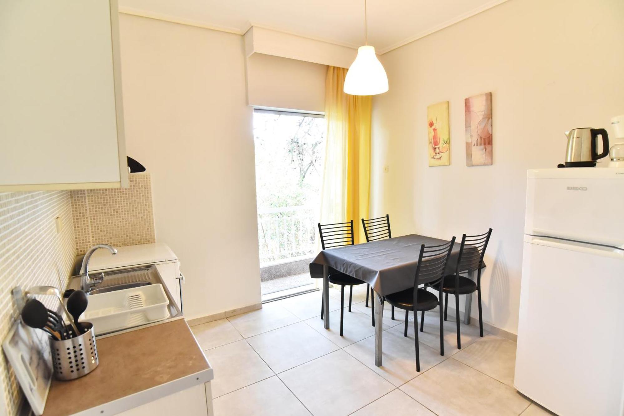 Luca Apartments PalaiónTsiflíkion Extérieur photo
